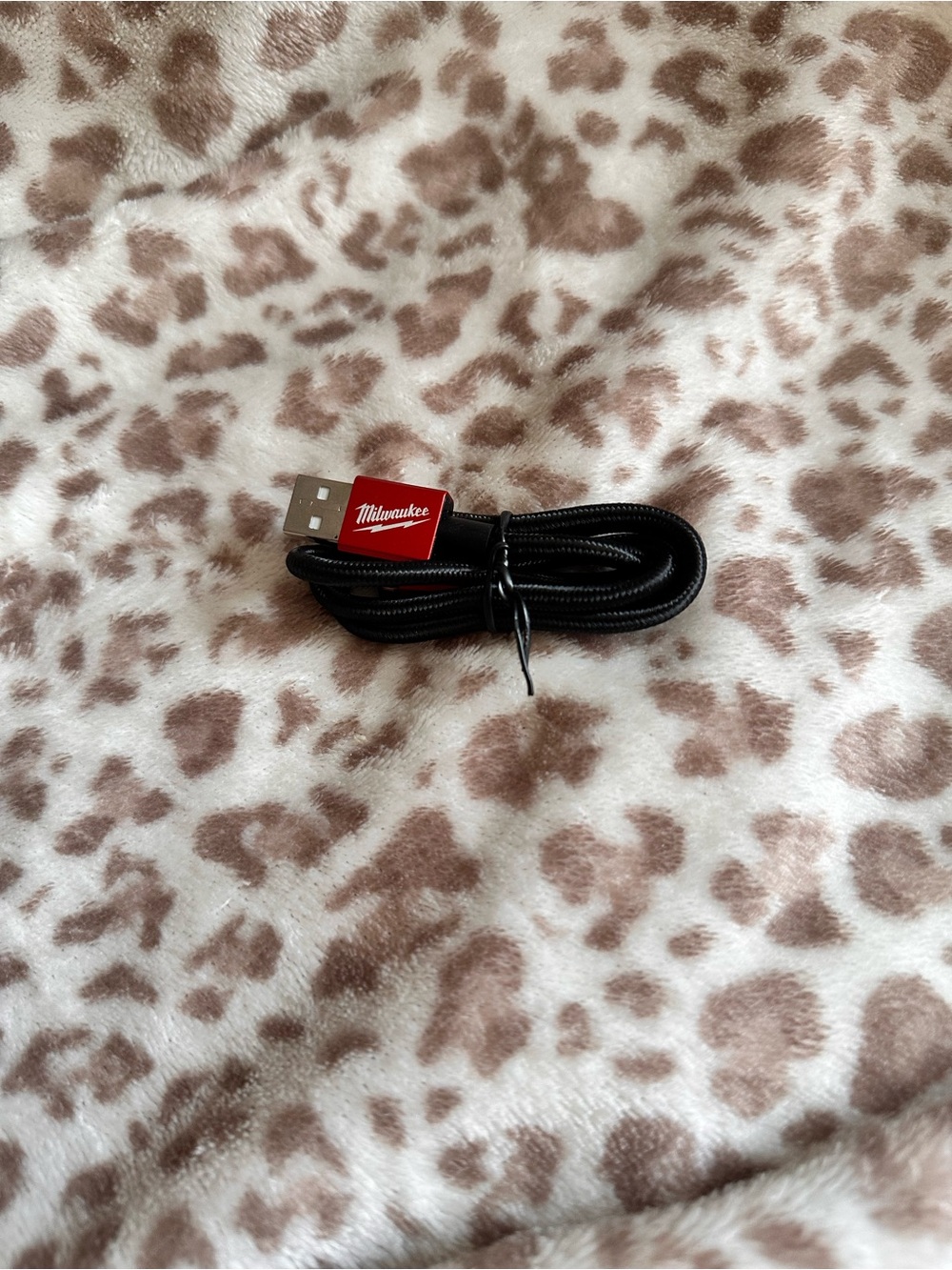 3ft Milwaukee USB Charging Cable Black USB-A to Micro-USB charging cable